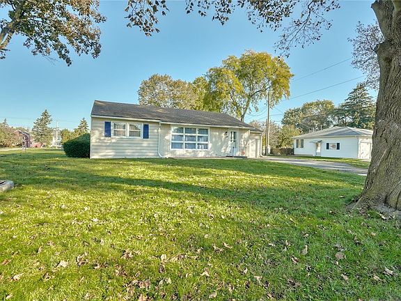 2nd image of 380 Noridge Dr