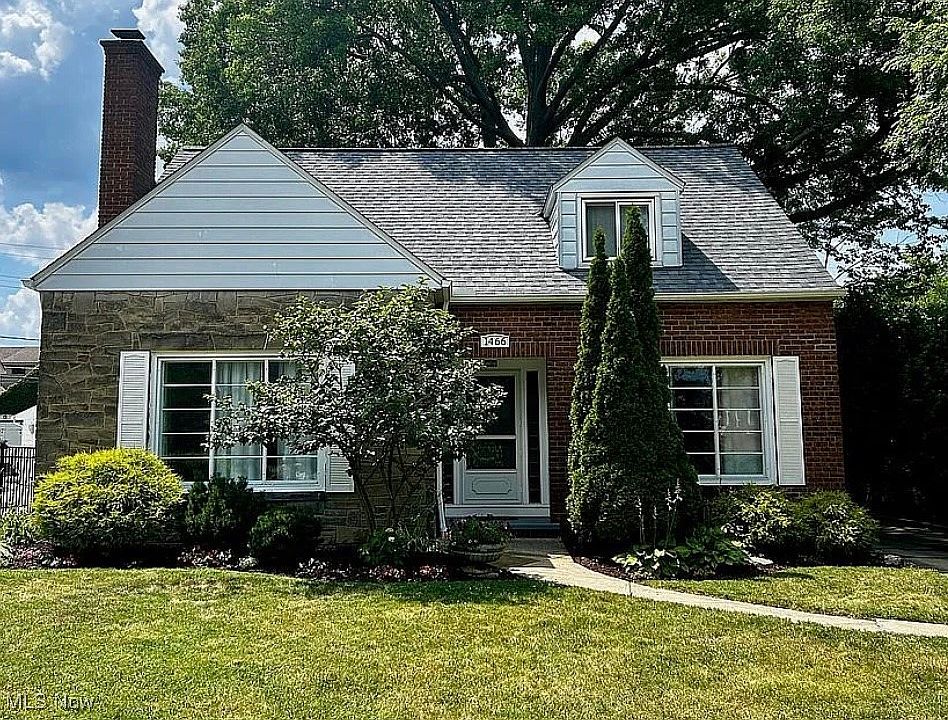1st image of 1466 Parkwood Rd