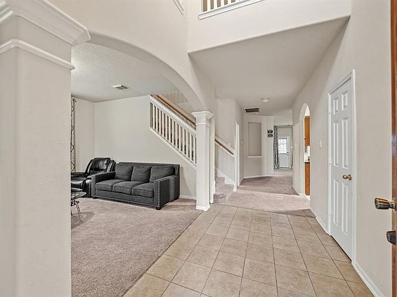 3rd image of 2610 Argos Dr
