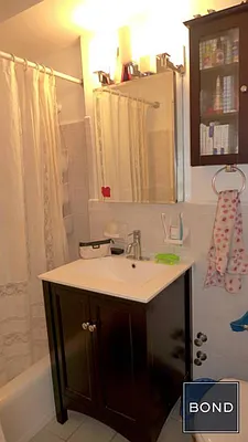 Rented by Bond New York | media 15