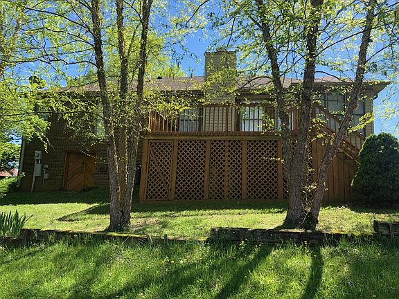 5th image of 136 Prewitt Dr