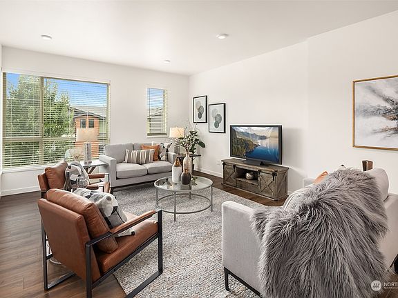 3rd image of 32731 Madrona Avenue SE