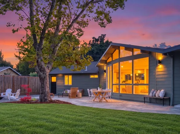 925 Juanita Dr, Walnut Creek, CA 94595