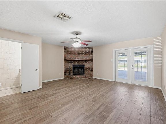 2nd image of 481 Moore Dr