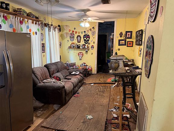 4th image of 508 W Republic St