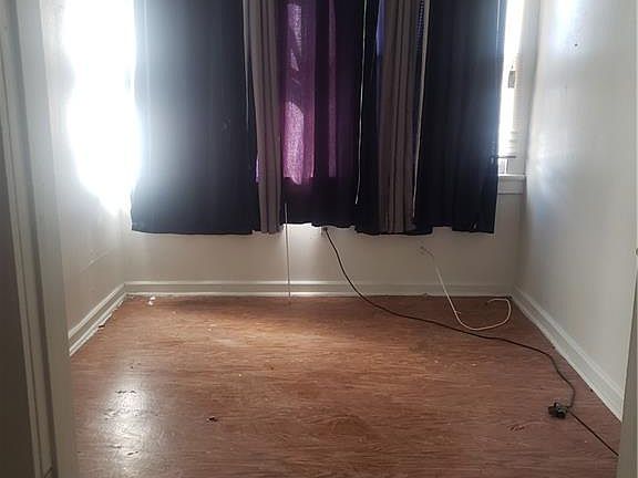 5th image of 2323 Peniston St #1