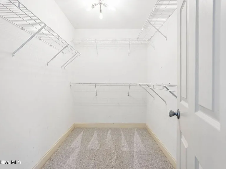 8637 Plantation Landing Dr — Photo 14
