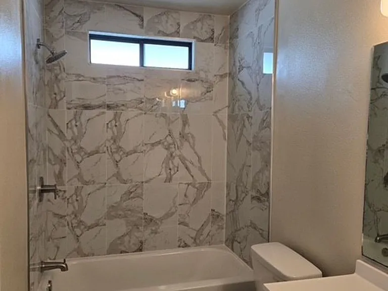 625 W Perdew Ave — Photo 5