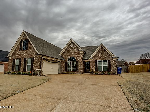 2nd image of 4579 Spike Ln