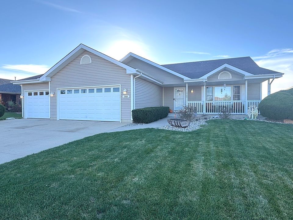 1st image of 1949 Claire Dr