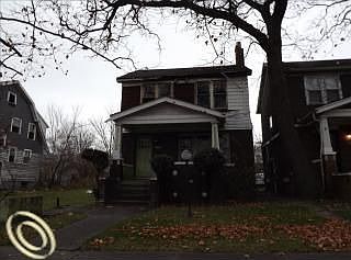 2nd image of 2670 Blaine St