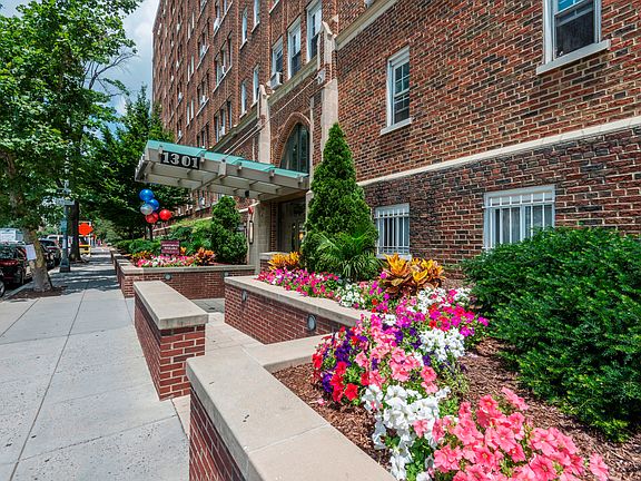 Flower Garden Entrance