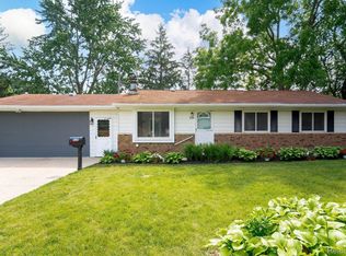 528 N Hix Rd, Westland, MI 48185