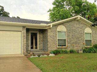615 Hickory Dr, Cleveland, OK 74020