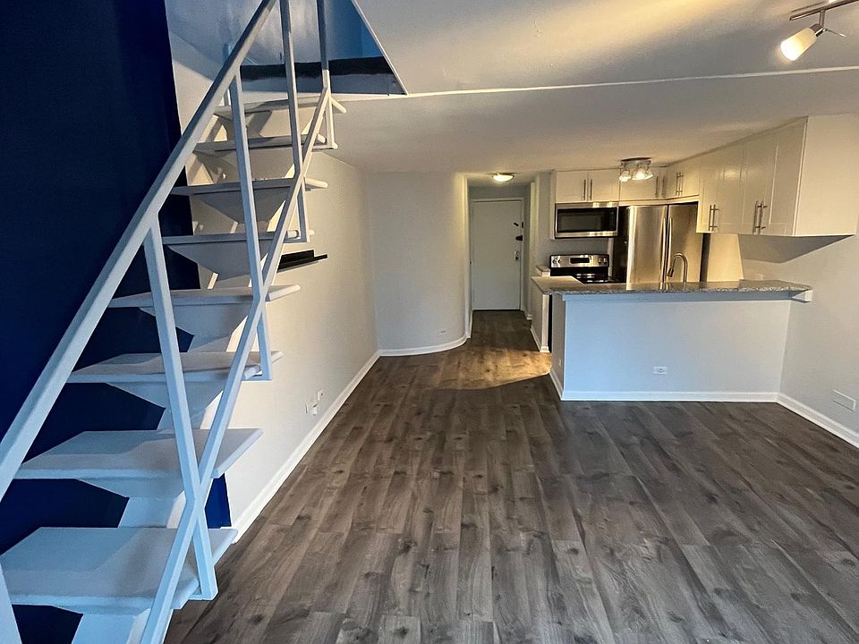 1st image of 1221 N Dearborn Pkwy #612N