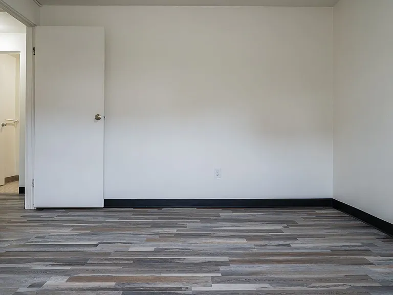 501-712 Farview Dr — Photo 6