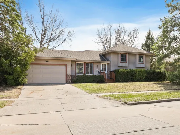 401 NW Kimberly Ln, Ankeny, IA 50023