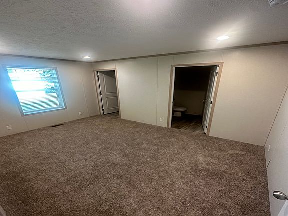 5th image of 7519 Dorr Street Toledo #202