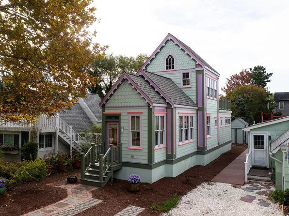 211 Knox Ave, Cape May Point, NJ 08212