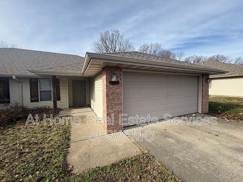 1st image of 1133 N Westwood Ave