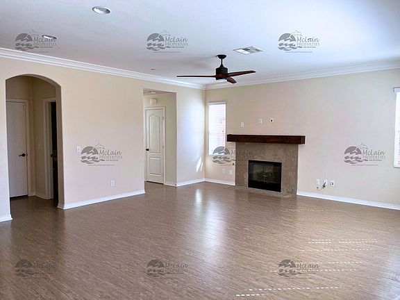 3rd image of 370 Cobalt Dr