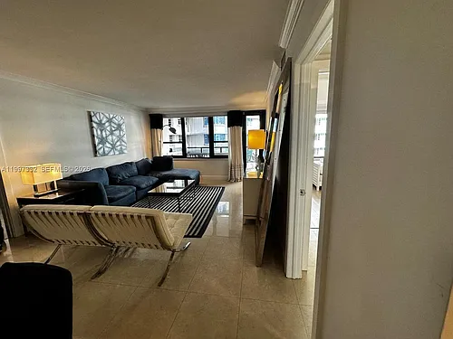 5225 Collins Ave #614 Photo 1