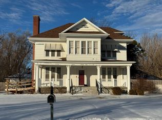 715 S Van Buren St, Hugoton, KS 67951