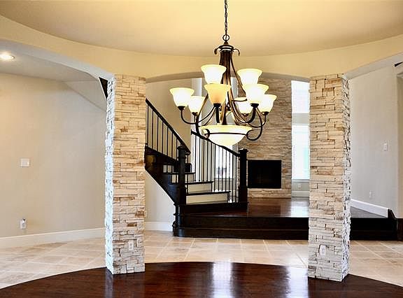 5th image of 2054 Hidalgo Ln