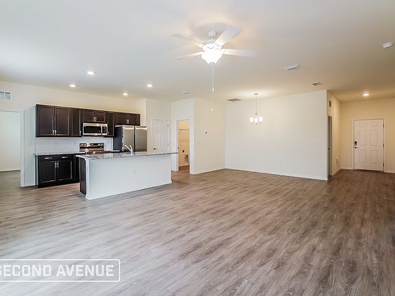 4th image of 4154 NE 9th Ave