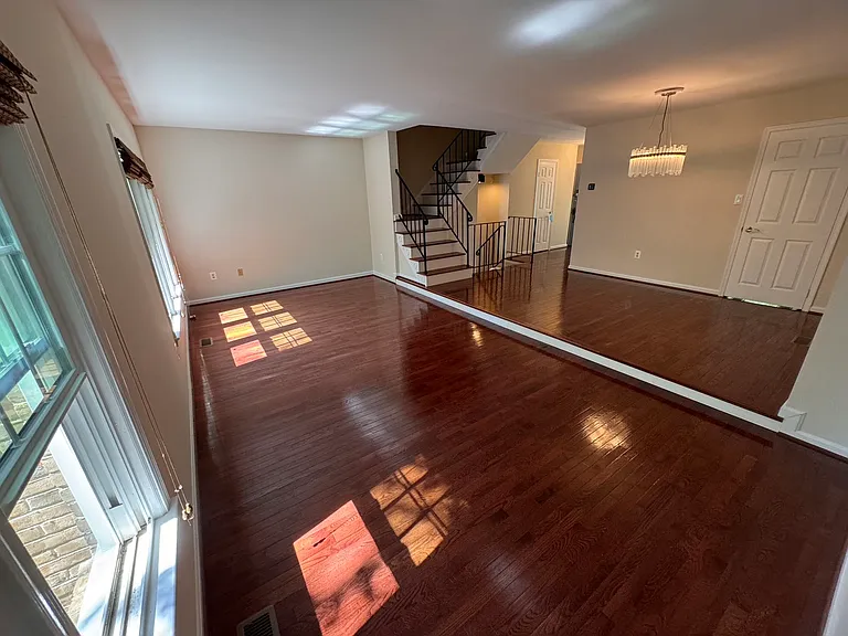 8985 Omega Ct — Photo 1