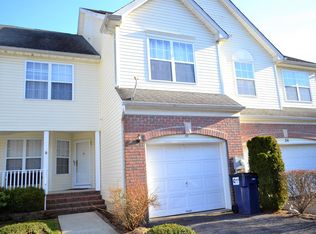 26 Dickerson Ln, Old Bridge, NJ 08857