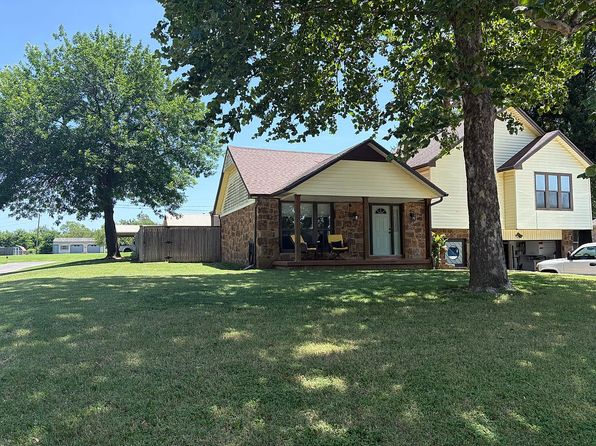 406 Mockingbird Ln