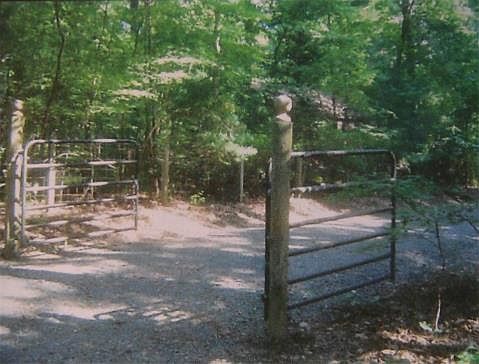 Entrance to the land from Ennis Road