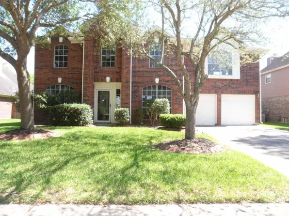 1826 Taylor Creek Dr, Fresno, TX 77545