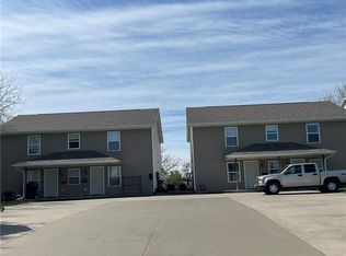 322 E 4th St, Maryville, MO 64468