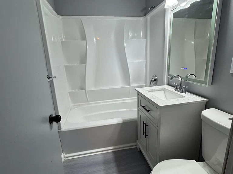 4216 Shrine St NW — Photo 9
