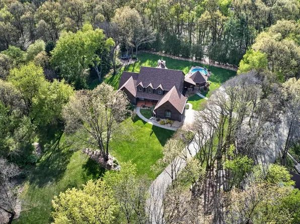 30131 Vantilburg Ct, Elkhart, IN 46514