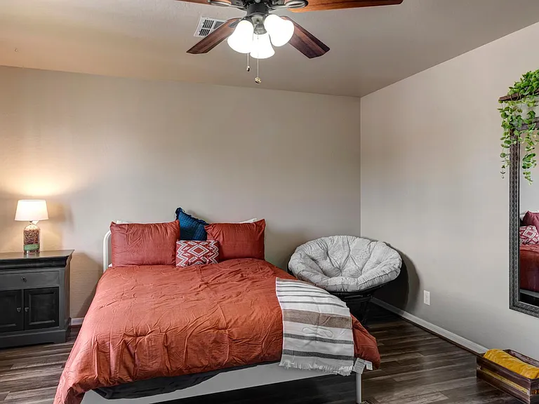 1650 E 5th Ave #101 — Photo 11