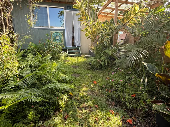 87-3220 Datura Rd, Captain Cook, HI 96704
