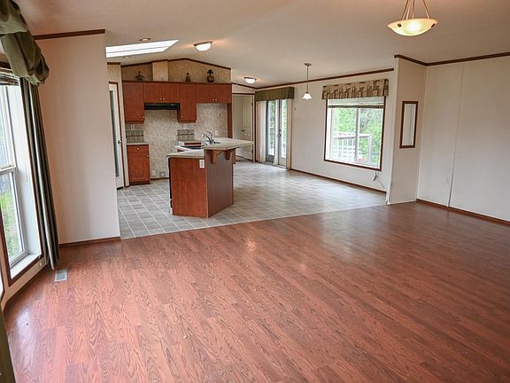 5th image of 4703 52nd St
