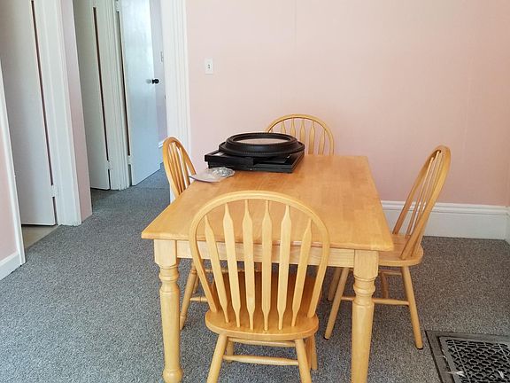 5th image of 230 1/2 King St