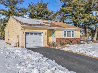 38 Eton Road, Toms River, NJ, 08757