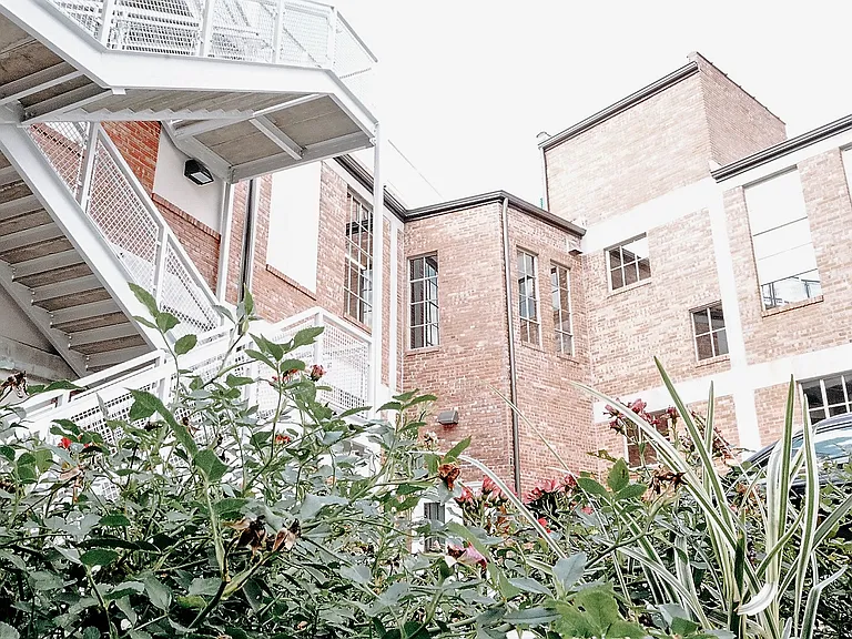 3200 Gillham Rd #212 — Photo 8