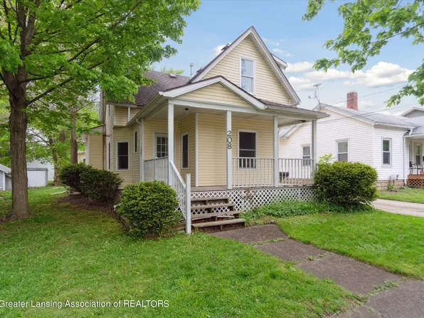 208 S Wight St, Saint Johns, MI 48879