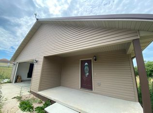 5379 S 175th Rd, Pleasant Hope, MO 65725