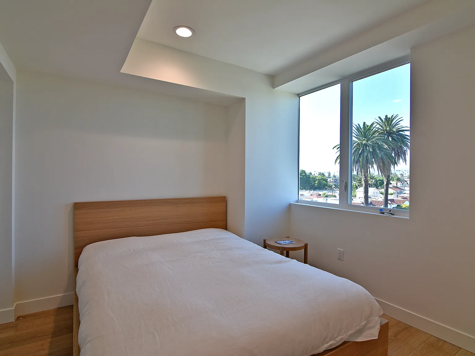 2958 South Victoria Avenue - A3a — Photo 3