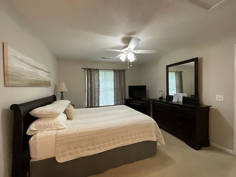 Meridian Park Apartments — Photo 81