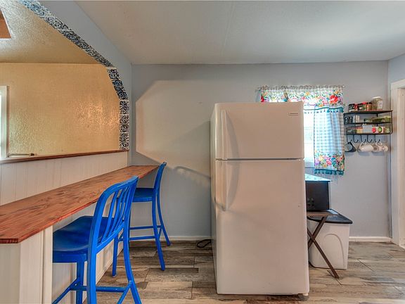 5th image of 4550 Elvira Dr