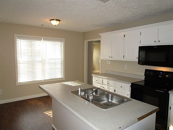 4th image of 128 Lynnview Ct