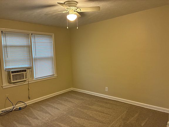 4th image of 422 E Bruce Ave #3